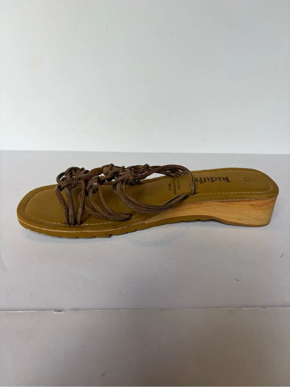 Judith Brown Women's Braided Leather Slide Sandals Bead Accents Size 8